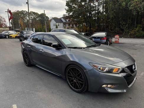 Used 2018 Nissan Maxima 3.5 SV image 3