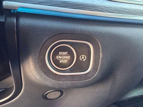 Used 2023 Mercedes-Benz GLS 450 4MATIC image 25