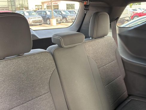 Used 2024 Chevrolet Traverse LT AWD/4WD image 26