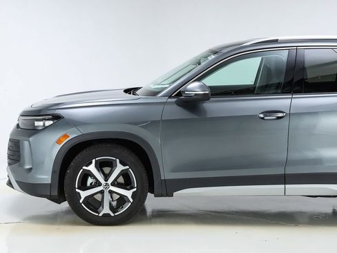 New 2026 Volkswagen Tiguan SE image 3