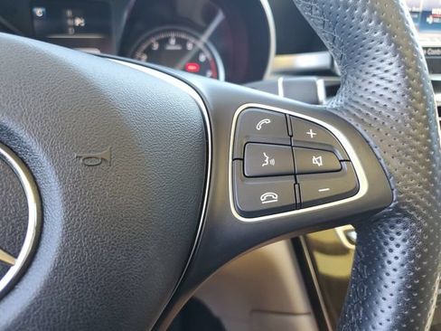 Used 2018 Mercedes-Benz GLC 300 4MATIC image 13