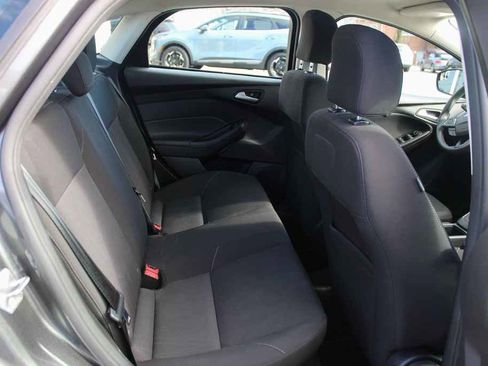 Used 2017 Ford Focus SE image 26