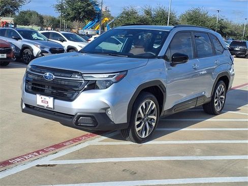 Certified 2025 Subaru Forester Touring image 3