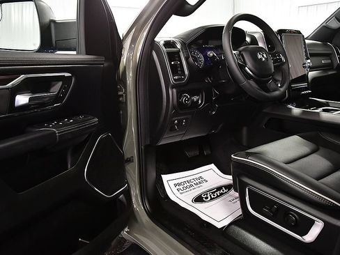 Used 2026 RAM 1500 Laramie AWD/4WD image 18