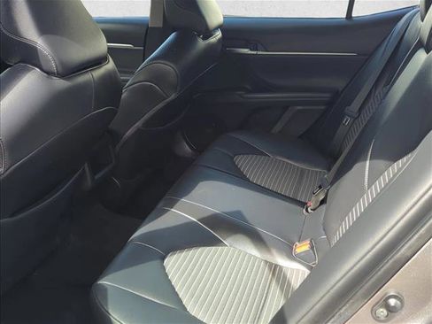 Used 2023 Toyota Camry SE FWD image 7