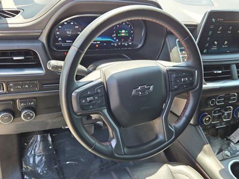 Used 2024 Chevrolet Suburban RST RWD image 11