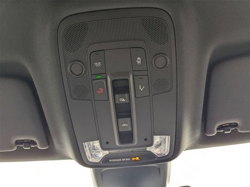 New 2025 Audi Q3 2.0T Premium image 18