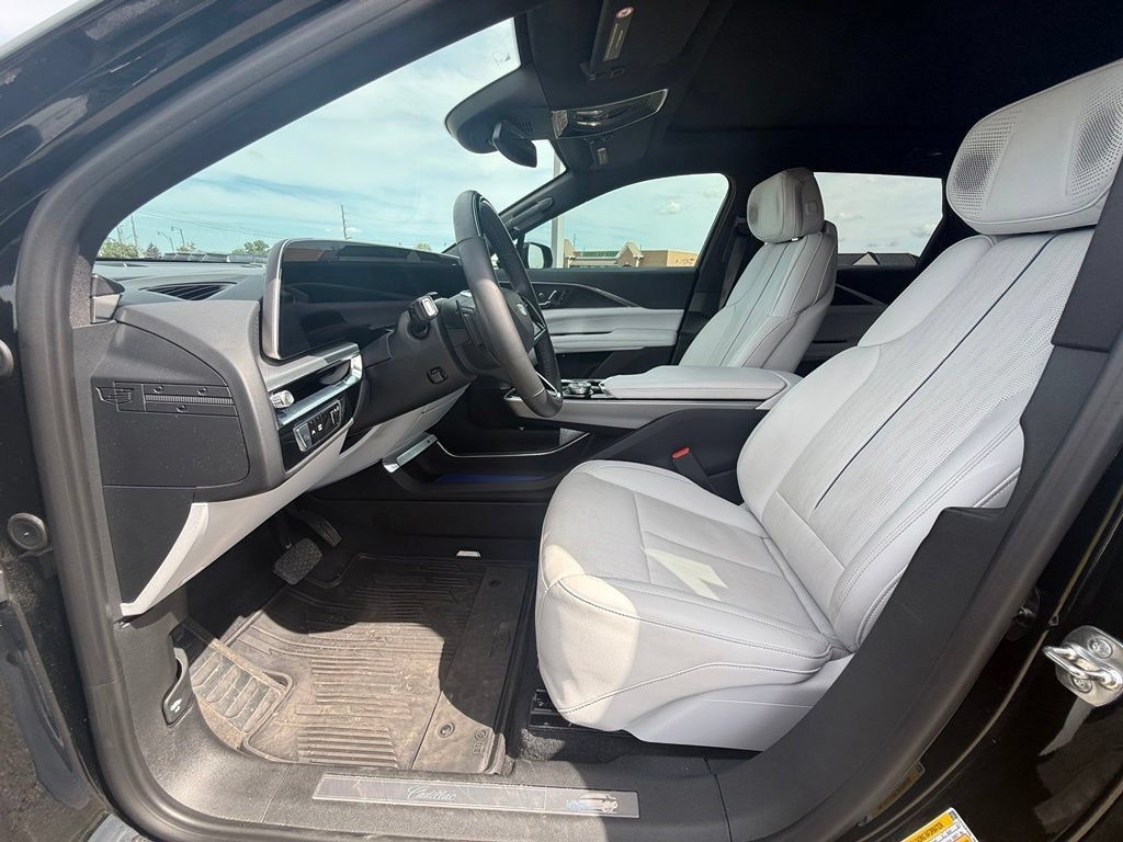 Certified 2024 Cadillac Lyriq Sport AWD/4WD image 30