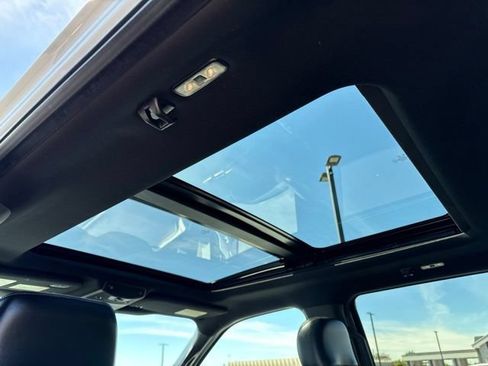 Used 2020 Ford F150 Lariat w/ Equipment Group 502A Luxury AWD/4WD image 13