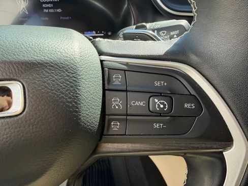 Used 2021 Jeep Grand Cherokee L Limited w/ Trailer Tow Group (B) image 19