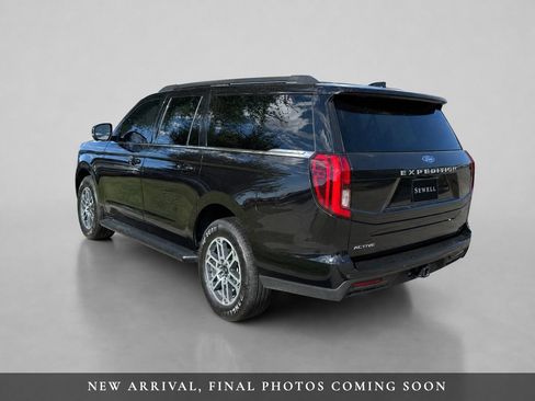 Used 2025 Ford Expedition Max Active RWD image 10