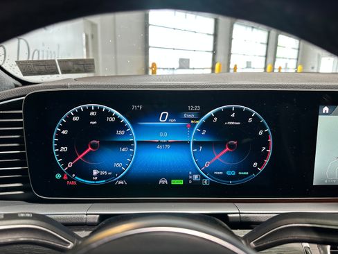 Used 2023 Mercedes-Benz GLS 450 4MATIC image 8