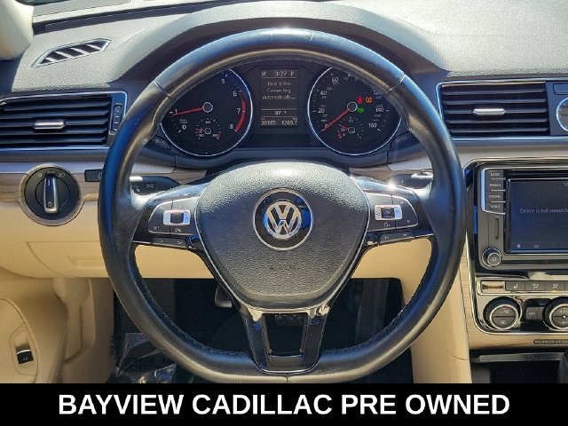 Used 2017 Volkswagen Passat 1.8T SE FWD image 14