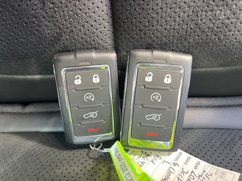 Used 2025 Jeep Grand Cherokee L Laredo AWD/4WD image 30