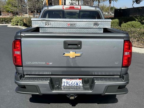 Used 2020 Chevrolet Colorado LT w/ LT Convenience Package image 17