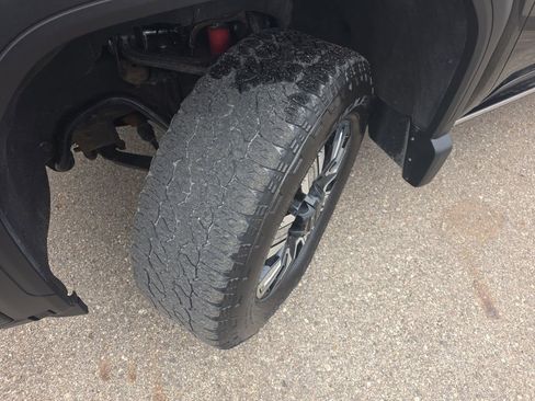 Used 2024 GMC Sierra 2500 Denali w/ Denali Reserve Package image 36