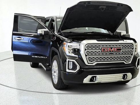 Used 2019 GMC Sierra 1500 Denali w/ Denali Ultimate Package AWD/4WD image 12