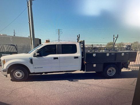 Used 2017 Ford F350 XL w/ Power Equipment Group RWD image 1