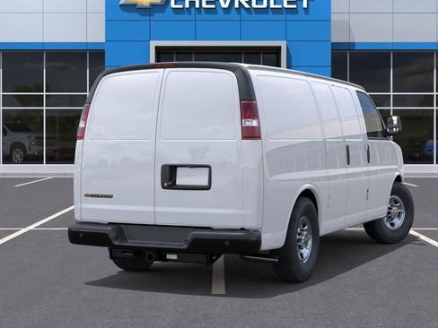 New 2025 Chevrolet Express 2500 Work Van w/ Driver Convenience Package image 4