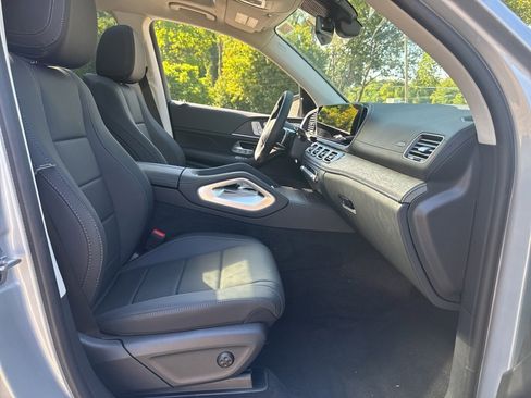 New 2026 Mercedes-Benz GLS 450 4MATIC image 23