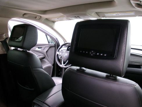 Used 2017 Buick Envision Essence image 7