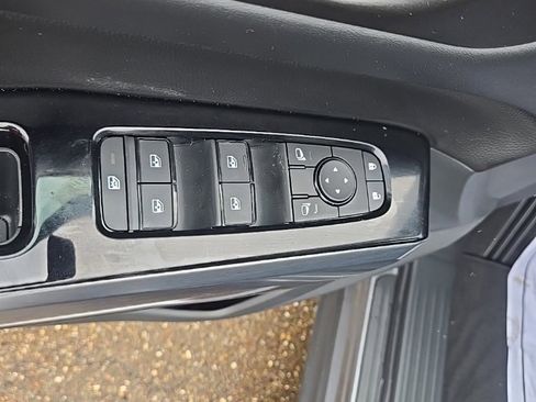 New 2026 Nissan Pathfinder SL w/ SL Premium Package image 12