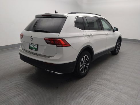 Used 2021 Volkswagen Tiguan SEL FWD image 9