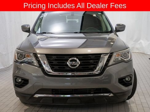 Used 2020 Nissan Pathfinder SV w/ Cargo Package FWD image 2
