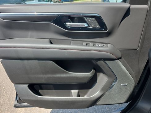New 2026 Chevrolet Suburban RST w/ RST Capability Package AWD/4WD image 18