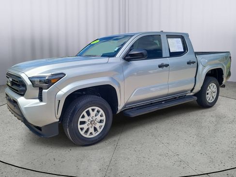 Used 2026 Toyota Tacoma SR w/ SR Upgrade Package RWD image 5