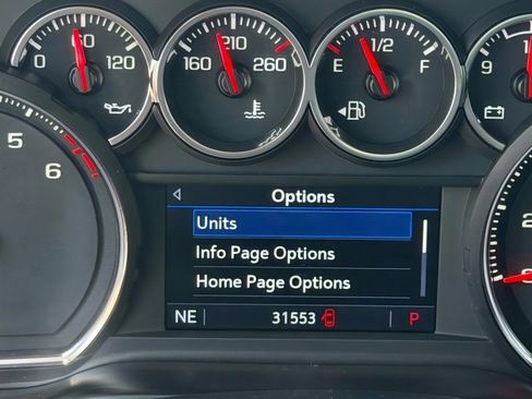 Used 2021 Chevrolet Silverado 1500 LT image 22