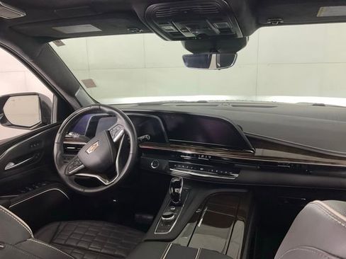 Certified 2024 Cadillac Escalade Sport Platinum w/ LPO, ONYX Package image 27