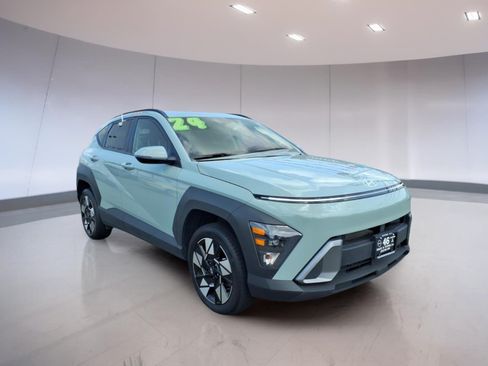 Used 2024 Hyundai Kona SEL AWD/4WD image 1