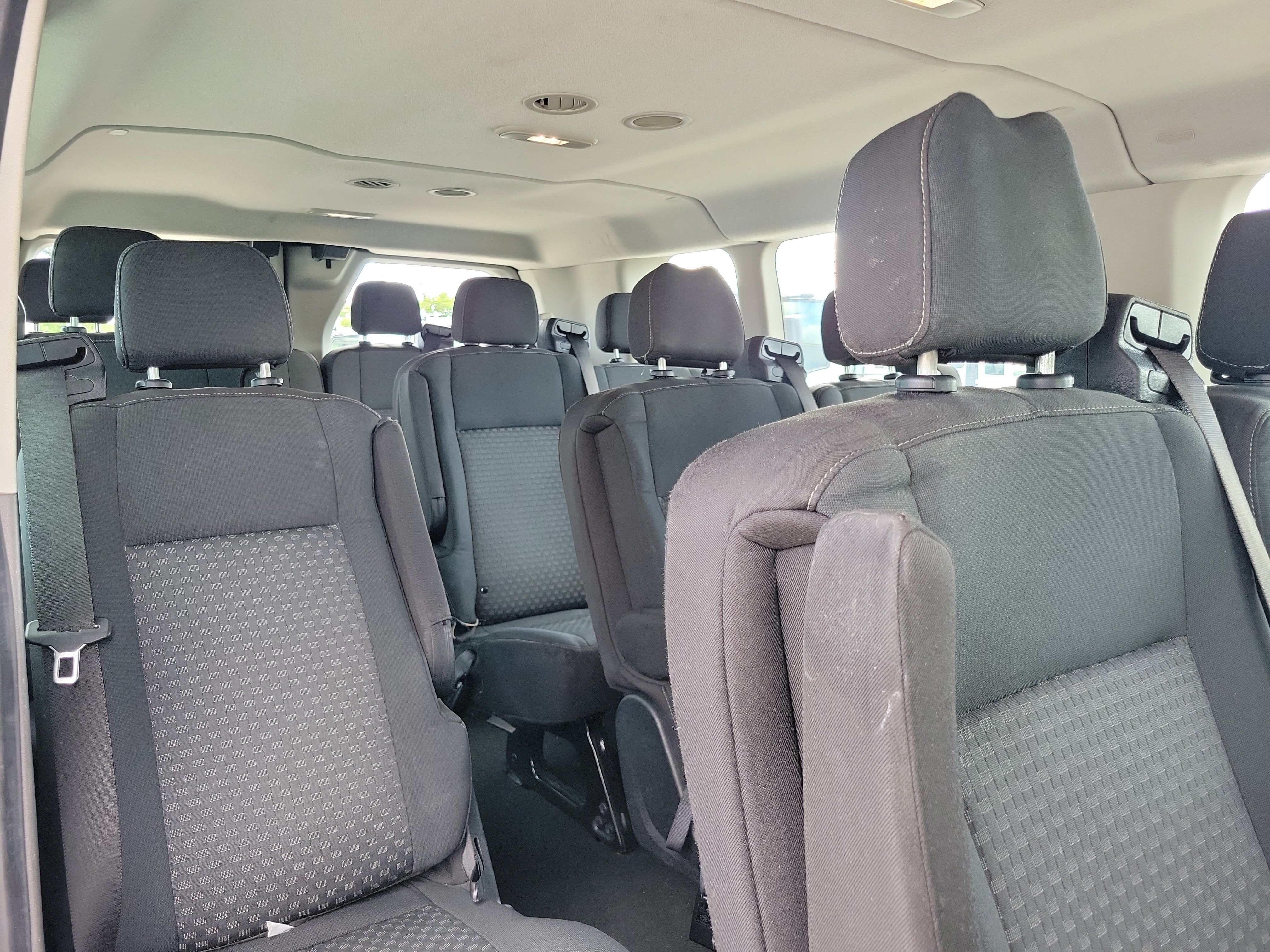 Used 2022 Ford Transit 350 XLT RWD image 14