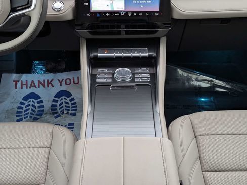 Used 2025 Lincoln Nautilus Premier w/ Equipment Group 102A AWD/4WD image 20