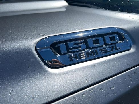 Used 2019 RAM 1500 Big Horn AWD/4WD image 7