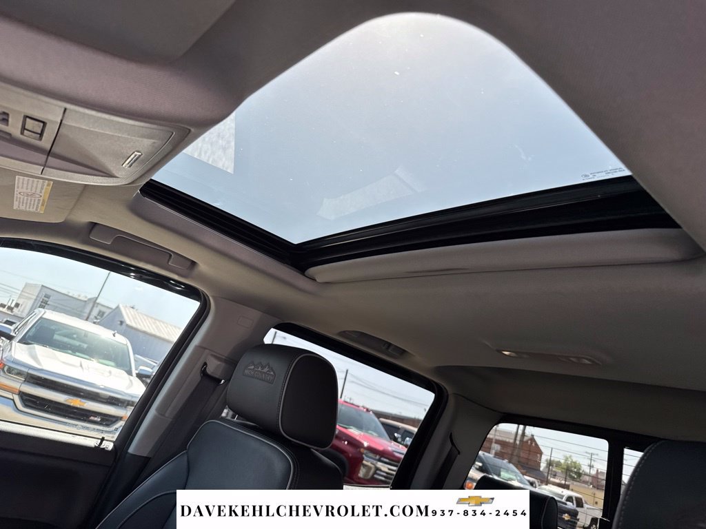 Used 2018 Chevrolet Silverado 2500 High Country w/ Duramax Plus Package AWD/4WD image 14