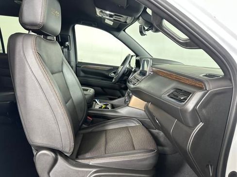 Used 2023 Chevrolet Suburban High Country image 27