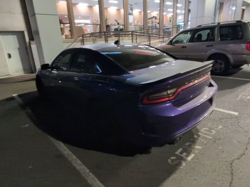 Used 2019 Dodge Charger Scat Pack w/ Daytona Edition Group image 8