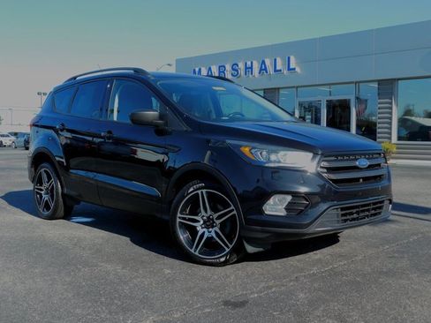 Used 2019 Ford Escape SEL image 2