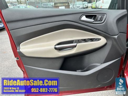 Used 2019 Ford Escape SEL AWD/4WD image 9