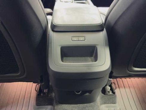 Used 2016 Volvo XC90 T5 Inscription w/ Vision Package AWD/4WD image 22