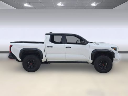 Used 2025 Toyota Tacoma TRD Pro image 8