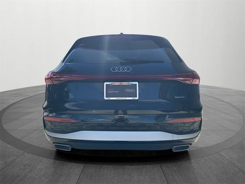 New 2025 Audi Q5 Premium image 3