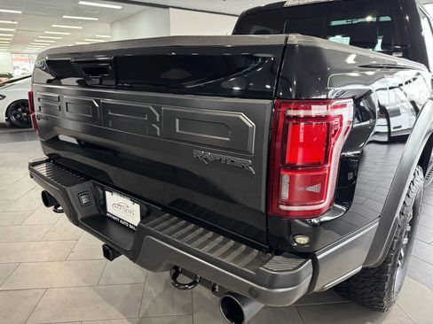 Used 2018 Ford F150 Raptor w/ Equipment Group 802A Luxury image 4