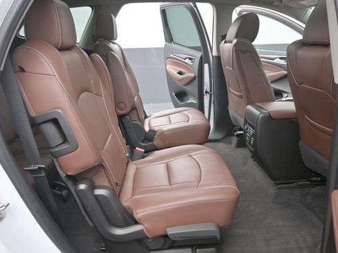 Used 2019 Buick Enclave Avenir w/ Avenir Technology Package AWD/4WD image 17
