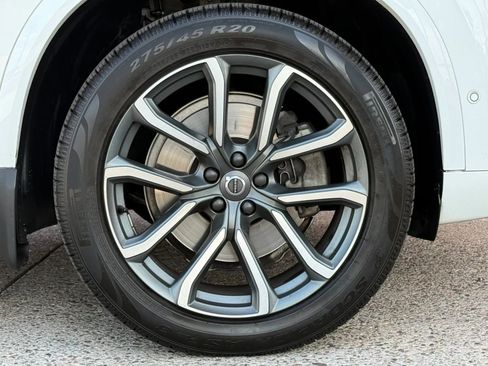 Used 2016 Volvo XC90 T6 Momentum w/ Momentum Plus Package AWD/4WD image 25