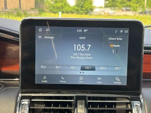 Used 2021 Lincoln Navigator Reserve w/ Luxury Package AWD/4WD image 21