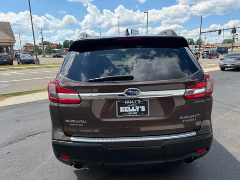 Used 2019 Subaru Ascent Touring w/ Popular Package #3 AWD/4WD image 4