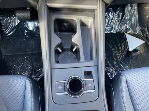 New 2026 Volkswagen Tiguan SE image 35